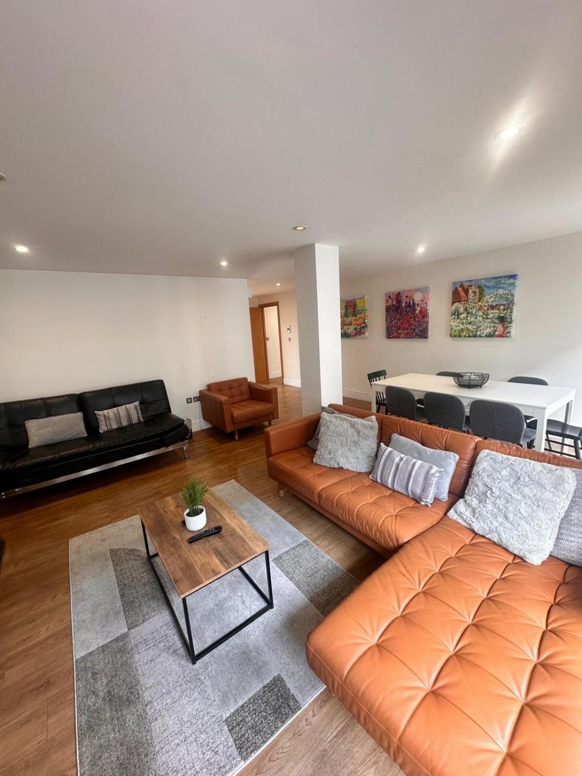 Spacious 3-Bed 3-Bath Luxury Apartment With Balcony Hyde Park Londen Buitenkant foto